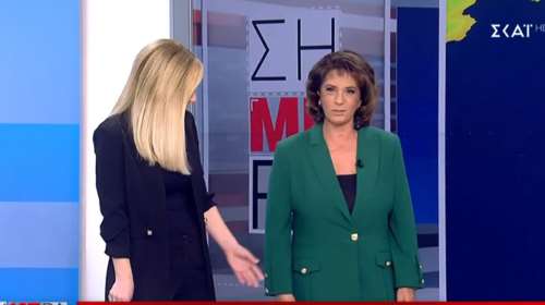 Η μετεωρολόγος του ΣΚΑΪ ντύθηκε ...φύση ή ΠΑΣΟΚ; - Επικά σχόλια και τρολάρισμα στο στούντιο