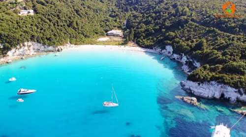 Η πιο ωραία παραλία του Ιονίου και μία από τις ομορφότερες του κόσμου από ψηλά [βίντεο]