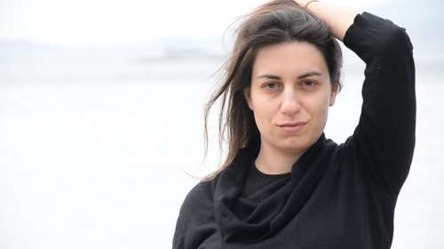 Ελένη Ευθυμίου: Το θέατρο έχει τη δύναμη να ανοίξει διάλογο πάνω σε κρίσιμα κοινωνικά θέματα