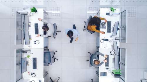 Ώρα μηδέν για τα εργασιακά: Οι αλλαγές σε ωράριο, άδειες, τηλεργασία - Παρουσιάζει το νομοσχέδιο ο Χατζηδάκης