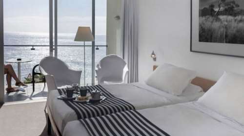 Έτσι θα λειτουργήσουν τα ξενοδοχεία στην επόμενη φάση: Πρωινό στο δωμάτιο και ρεσεψιόν πίσω από γυαλί