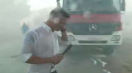 Φωτιά στην Κερατέα - Απίστευτη στιγμή: Canadair έκανε... μούσκεμα στον αέρα τον ρεπόρτερ του ΣΚΑΪ [βίντεο]