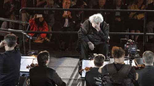 Όλη η Ελλάδα για τον Μίκη: Όταν ο Θεοδωράκης έκλαψε επί σκηνής ανάμεσα σε χιλιάδες κόσμου στο Καλλιμάρμαρο