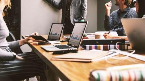 Πάτρα: Η μεγάλη κομπίνα με το &quot;πρώτο ένσημο&quot; - Ο &quot;κράχτης&quot; και το &quot;ψάρεμα&quot; φοιτητών μέσω διαδικτύου