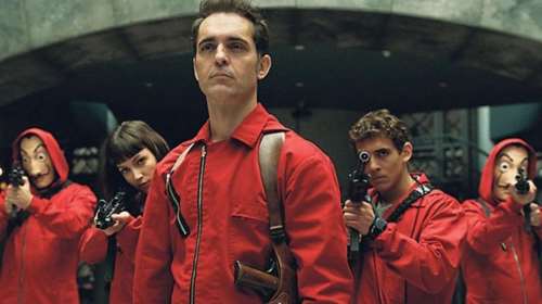 La casa de papel: Ο &quot;κακός&quot; Μπερλίν πίνει... φραπέ στο κέντρο της Αθήνας [εικόνα]