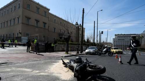 Τροχαίο στη Βουλή: Δεν έχει συλληφθεί ο οδηγός που ενεπλάκη στο περιστατικό