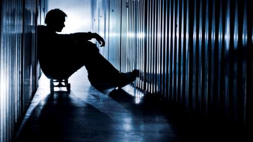 Σοκ: 16χρονος στην Αθήνα ασελγούσε σε 13χρονο συγγενή του, τον βιντεοσκοπούσε και τα ανέβαζε στο διαδίκτυο
