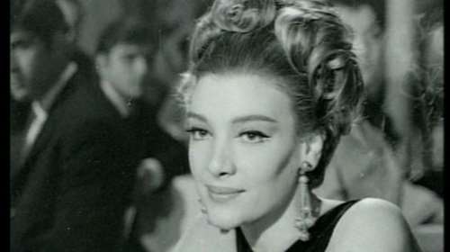 Ρετρό κλικ: Η Μάρω Κοντού στον πρώτο της γάμο με σύνολο κόπια του Dior - Το 1960 [εικόνα]