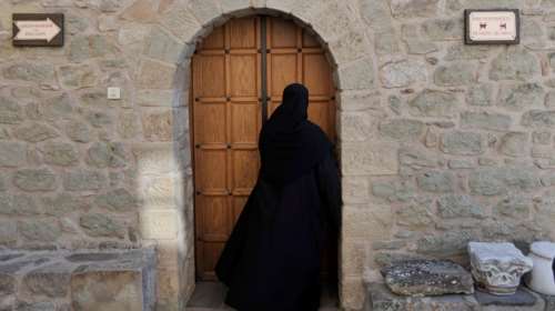 Κορονοϊός - Συναγερμός σε μοναστήρι στον Εβρο: Θετικές 24 μοναχές