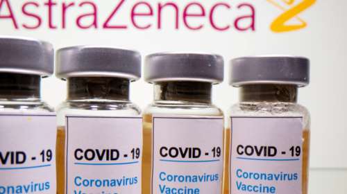 Εμβόλιο AstraZeneca: Σήμερα αποφασίζει η Ελλάδα - Ηλικιακό περιορισμό εξετάζει η Επιτροπή Εμβολιασμών