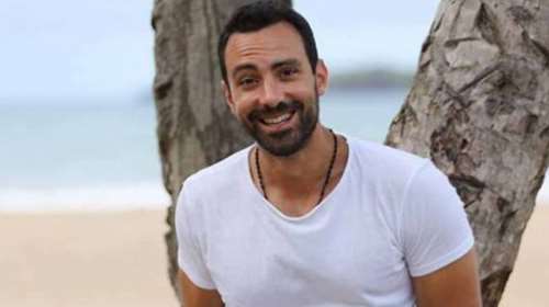 Σάκης Τανιμανίδης: Εκανε την τρίτη δόση του εμβολίου κατά του κορονοϊού [βίντεο]