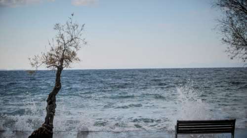Κακοκαιρία Αθηνά: Προβλήματα σε ακτοπλοϊκά δρομολόγια λόγω των ισχυρών ανέμων