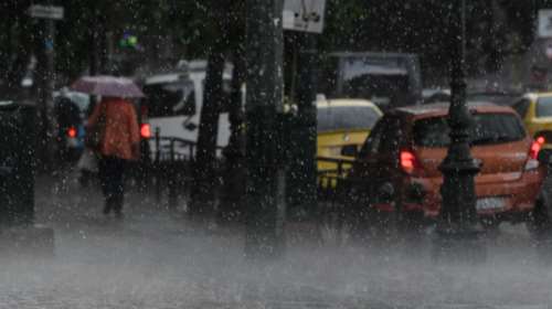 Συννεφιασμένη Κυριακή με τοπικές βροχές και καταιγίδες - Ισχυροί άνεμοι στα πελάγη