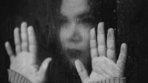 Σοκ στη Ρόδο: Αδελφές κατήγγειλαν ότι έπεσαν θύματα σεξουαλικής κακοποίησης όταν ήταν 9 και 6 ετών