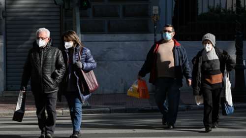 Ο κορονοϊός "μετατρέπεται" σε γρίπη; - Ποια είναι τα σενάρια μετά το καλοκαίρι - Τι θα γίνει με την 4η δόση