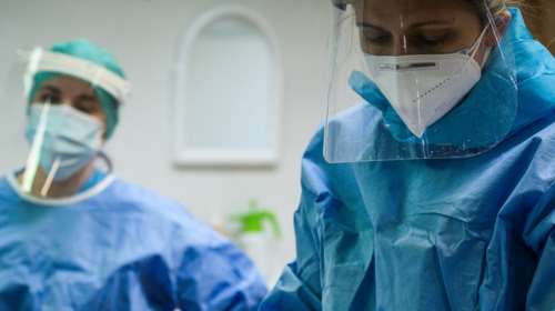 Κορονοϊός: Eκτίναξη θανάτων με 63 νεκρούς - 3.651 νέα κρούσματα, στους 387 οι διασωληνωμένοι