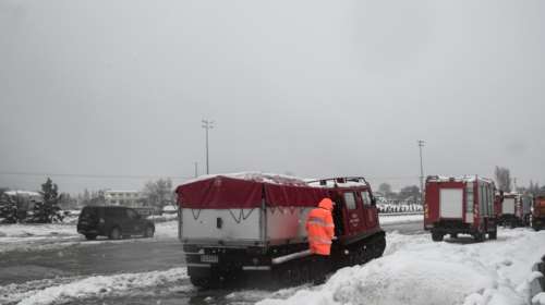 Κακοκαιρία &quot;Μήδεια&quot;: Δεκάδες κλήσεις στην Πυροσβεστική για μεταφορά ασθενών και κοπές δέντρων