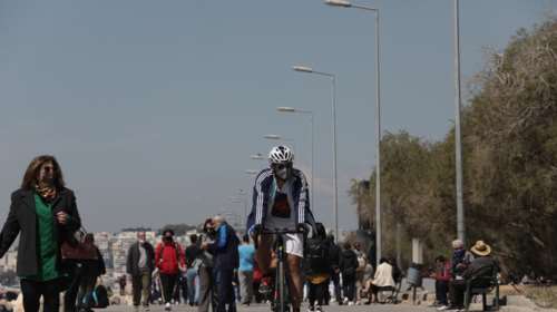 Καιρός: Συννεφιά και άνεμοι 6 μποφόρ - Εως 22 βαθμούς θα φτάσει ο υδράργυρος