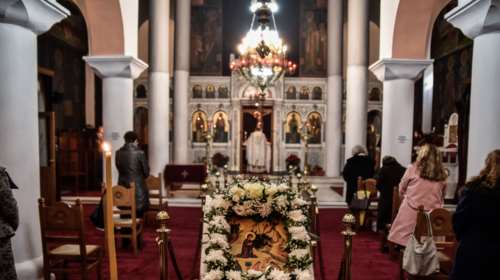 Ιωάννινα: Με... τηλεφωνικά ραντεβού οι Λειτουργίες των Χριστουγέννων - Για την αποφυγή συνωστισμού