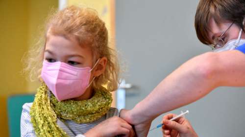 Καθηγητής Παιδιατρικής: Από αυτό το επικίνδυνο σύνδρομο κινδυνεύουν τα παιδιά αν νοσήσουν από κορονοϊό