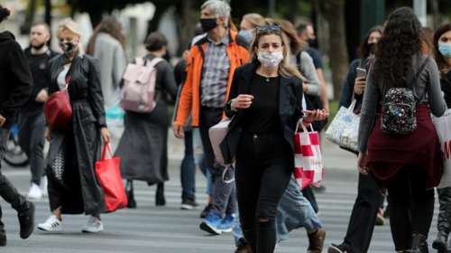 Κορονοϊός - Καθηγητής Πνευμονολογίας: Θα βγάλουμε όλο τον χειμώνα με επαναλαμβανόμενα lockdown