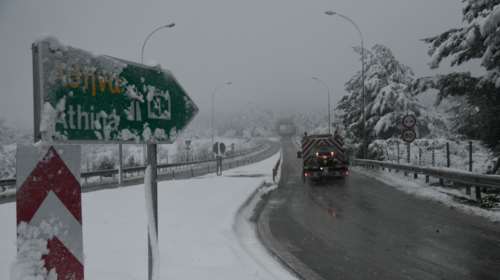 Κακοκαιρία &quot;Μήδεια&quot;: Ποιοι δρόμοι παραμένουν κλειστοί στην Αττική