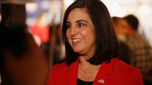 Εκλογές ΗΠΑ 2020 - Νικόλ Μαλλιωτάκη: Η 39χρονη με καταγωγή από την Κρήτη, που εξελέγη βουλευτής