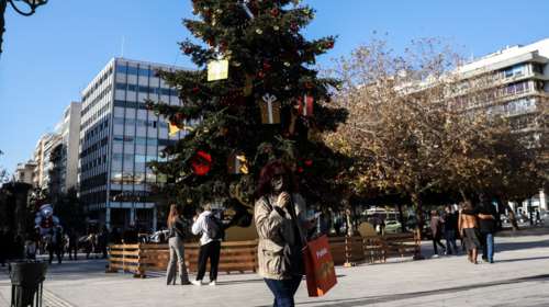 Ρεβεγιόν στο σπίτι για τους ανεμβολίαστους - &quot;Οχι&quot; της κυβέρνησης σε άλλα μέτρα - Ικανοποίηση για τους εμβολιασμούς