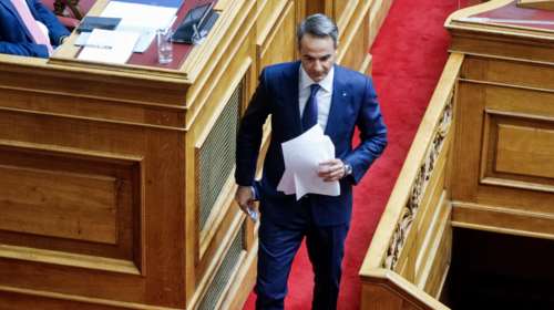 Ελληνογαλλική συμφωνία: Ο Μητσοτάκης ανέδειξε τις αντιφάσεις του Τσίπρα που έμεινε οχυρωμένος στο... Σαχέλ