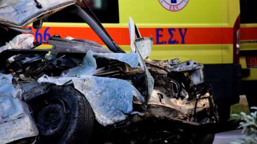 Τροχαίο στην Κηφισίας με τρία οχήματα στο ύψος της Φιλοθέης