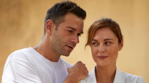 &quot;Θέλω να σου κρατάω το χέρι&quot;: Ιορδανίδης - Ματίκα μαζί και στο θεατρικό σανίδι σε μία μοναδική παράσταση