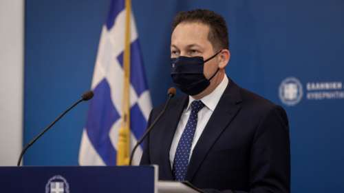 Κορονοϊός - Πέτσας: Δεν αποκλείουμε τα τοπικά lockdown, αλλά δεν είμαστε εκεί ακόμα