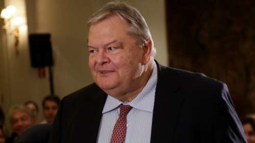 Βενιζέλος: Ο Τραμπ είναι ο παγκόσμιος εκπρόσωπος της μη ορθολογικής συμπεριφοράς