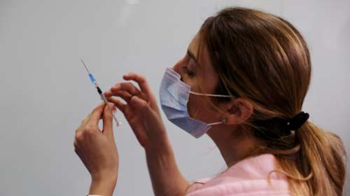 Κορονοϊός: Πόσο διαρκεί η ανοσία από το εμβόλιο - Ο ρόλος των μεταλλάξεων