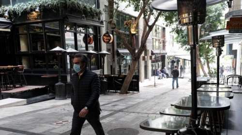 Οριστικό: Σχολεία και εστίαση δεν θα ανοίξουν για τα Χριστούγεννα- Ανακοινώσεις Πέτσα το μεσημέρι