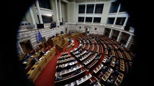 Live η συζήτηση στη Βουλή για το πόρισμα της Εξεταστικής - &quot;Κατέπεσαν παταγωδώς όλοι οι ψευδείς ισχυρισμοί του ΣΥΡΙΖΑ&quot;