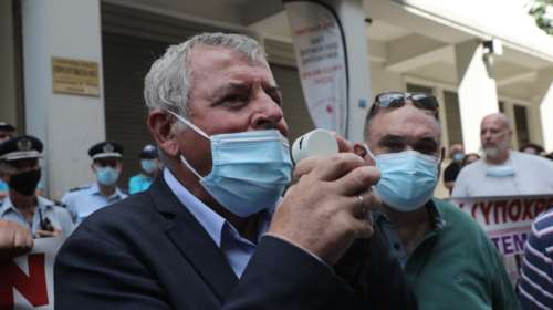 Επιμένει ο Γιαννάκος για τις VIP ΜΕΘ: Υπάρχουν δεκάδες κενές κλίνες και 120 ασθενείς είναι διασωληνωμένοι εκτός ΜΕΘ