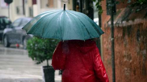 Καιρός: Με κρύο και βροχές συνεχίζεται η εβδομάδα - Σε ποιες περιοχές θα χιονίσει
