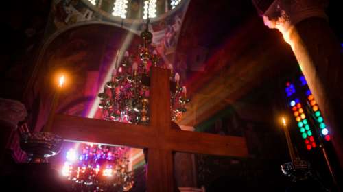 Μεγάλη Πέμπτη, η Σταύρωση του Ιησού - Τι συμβολίζουν τα δώδεκα Ευαγγέλια