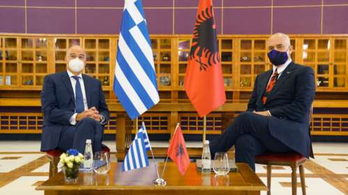 Αυστηρό διάβημα της Ελλάδας στην Αλβανία για φωτογραφική έκθεση για τη &quot;γενοκτονία των Τσάμηδων&quot;