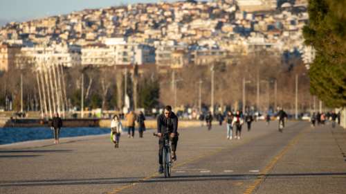 Καιρός: Υψηλές για την εποχή θερμοκρασίες και αφρικανική σκόνη - Η πρόγνωση για κάθε περιοχή