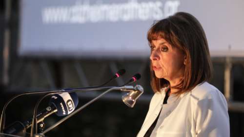 Το συγκινητικό μήνυμα της Σακελλαροπούλου για τους πάσχοντες από Αλτσχάιμερ: Είναι η μάστιγα του 21ου αιώνα