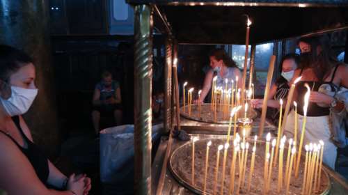 Εκπρόσωπος Ιεράς Συνόδου: Δεν θα γίνονται έλεγχοι στις εκκλησίες, αλλά το άριστο είναι να κάνουν τεστ οι πιστοί