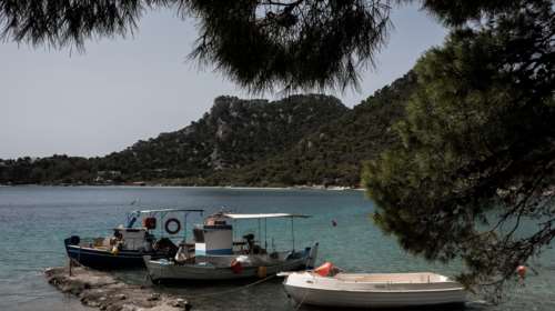 Αστατος καιρός με νεφώσεις και τοπικές βροχές - Πού θα κυμανθεί η θερμοκρασία