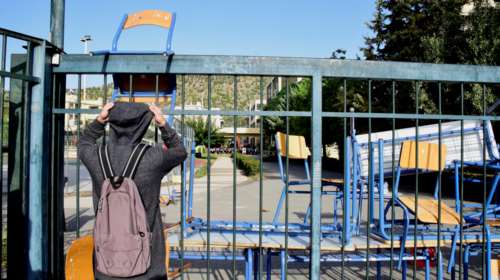 Χανιά: Σοβαρό ατύχημα σε υπό κατάληψη σχολείο - Μαθητής τραυματίστηκε με κροτίδα