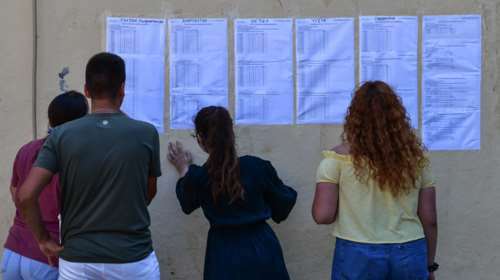 Πανελλήνιες 2021 - Στρατηγάκης: Είναι λάθος τα παιδιά σήμερα να κοιτάξουν τις περσινές βάσεις