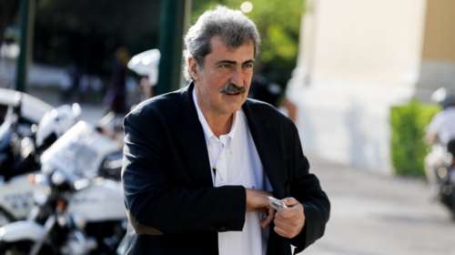 Αμετανόητος Πολάκης στο πλευρό του αντιεμβολιαστή Κούβελα: "Ζούμε εποχές χούντας και ιεράς εξέτασης"