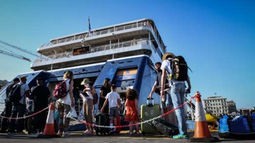 Αυστηροί έλεγχοι στα πλοία: 1,5 ώρα πριν στα λιμάνια οι επιβάτες - Ποια έγγραφα απαιτούνται