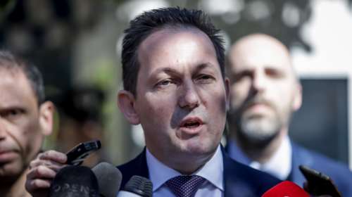 Πέτσας για προνόμια εμβολιασμένων: Οταν θα είναι διαθέσιμα για όλους, θα πρέπει να υπάρχουν κάποια κίνητρα