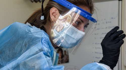 Κορονοϊός: 1.194 νέα κρούσματα και 68 θάνατοι - 577 οι διασωληνωμένοι